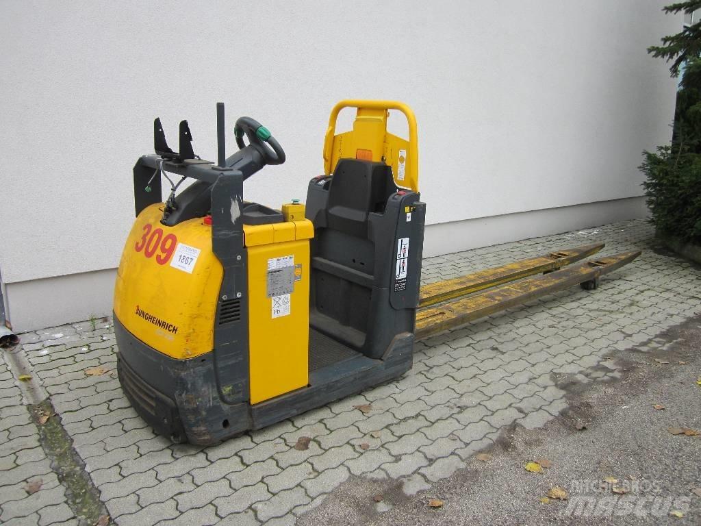 Jungheinrich ECE230 Elektrikli forkliftler