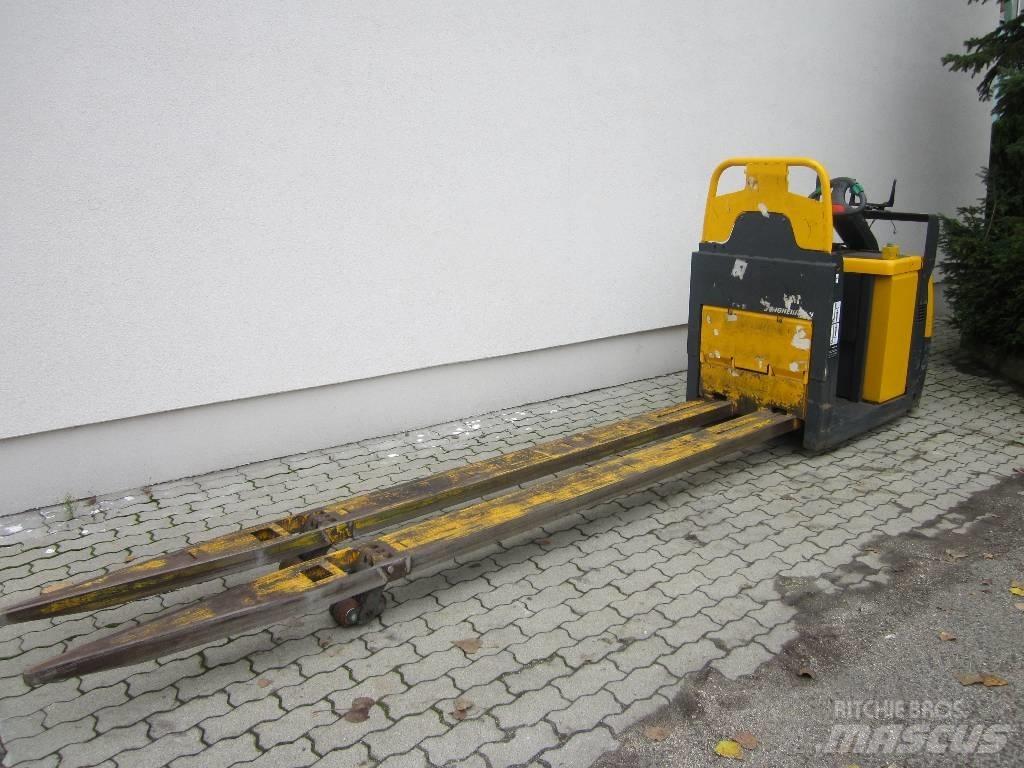 Jungheinrich ECE230 Elektrikli forkliftler