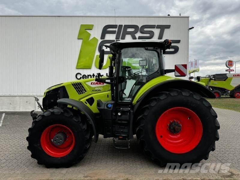 CLAAS AXION 870 Traktörler