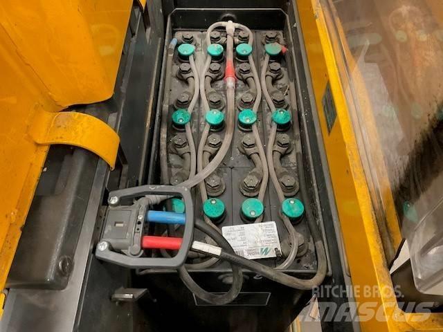 Jungheinrich ERC 214 Yaya kumandali istif makinasi