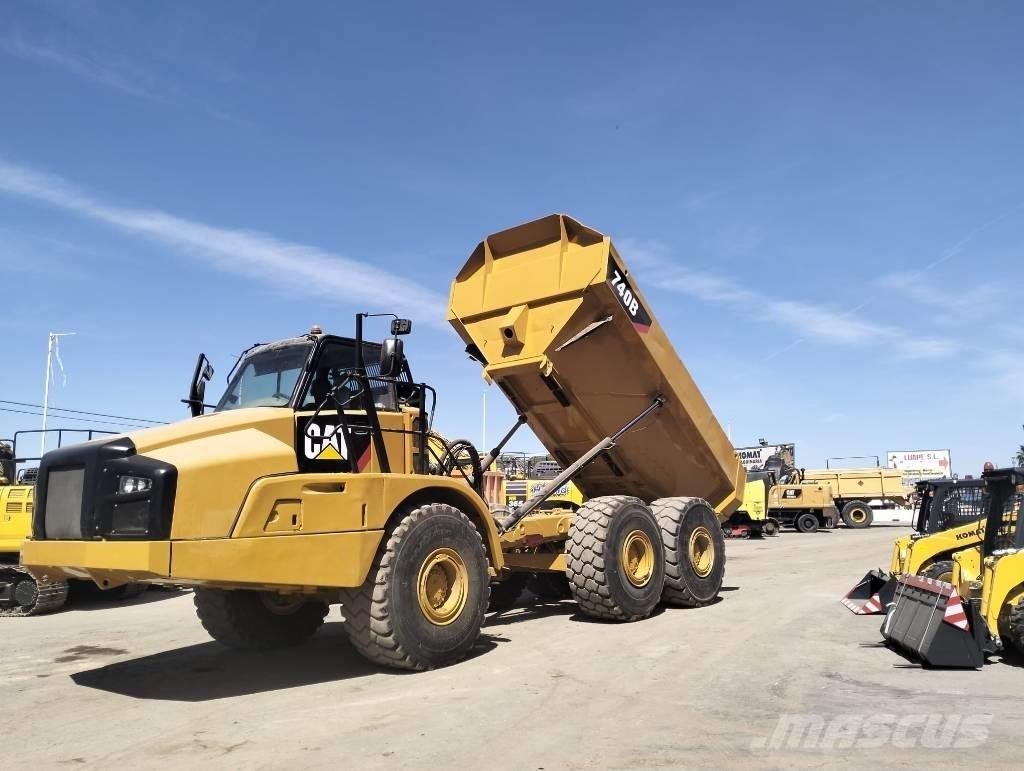 CAT 740 B Belden kirma kaya kamyonu