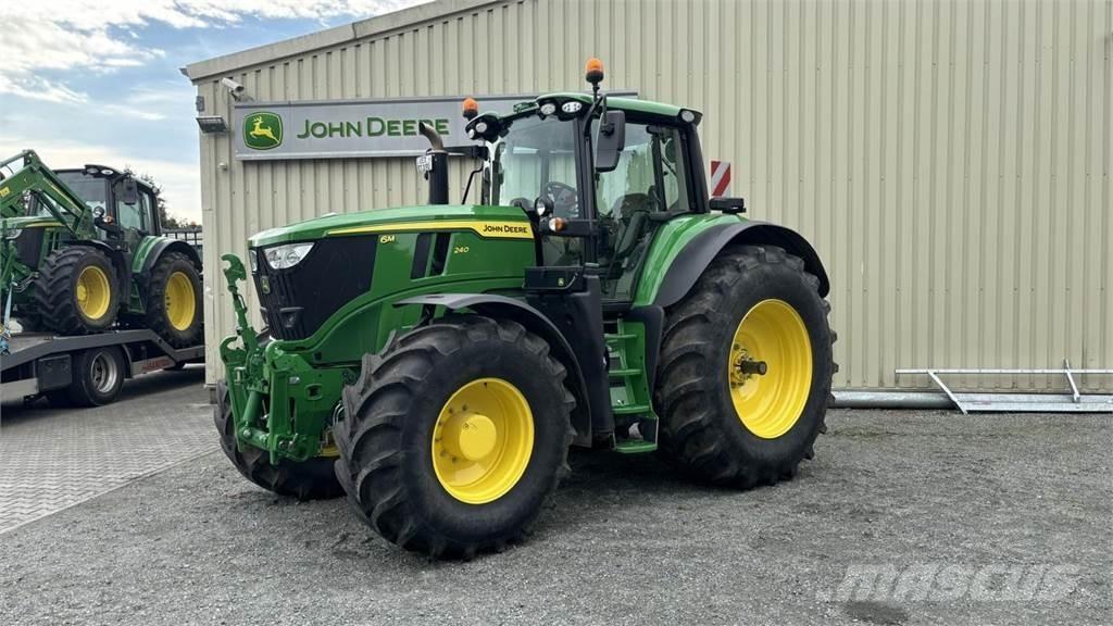John Deere 6M240 Traktörler