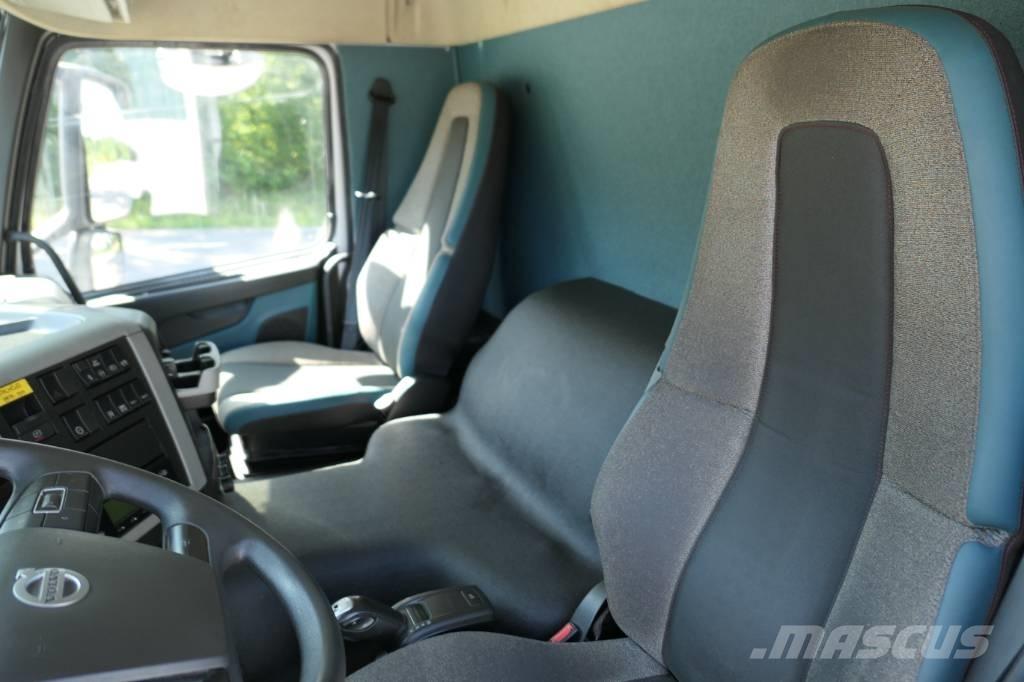 Volvo FM330 4x2 Frigofrik kamyonlar