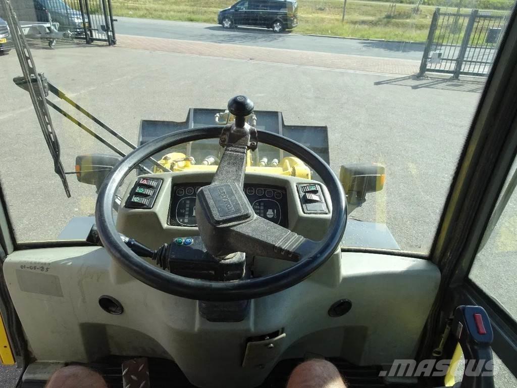 Komatsu WA65-3 Tekerlekli yükleyiciler