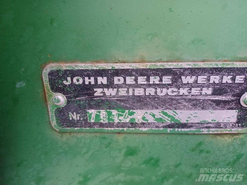 John Deere 1000 Kültivatörler