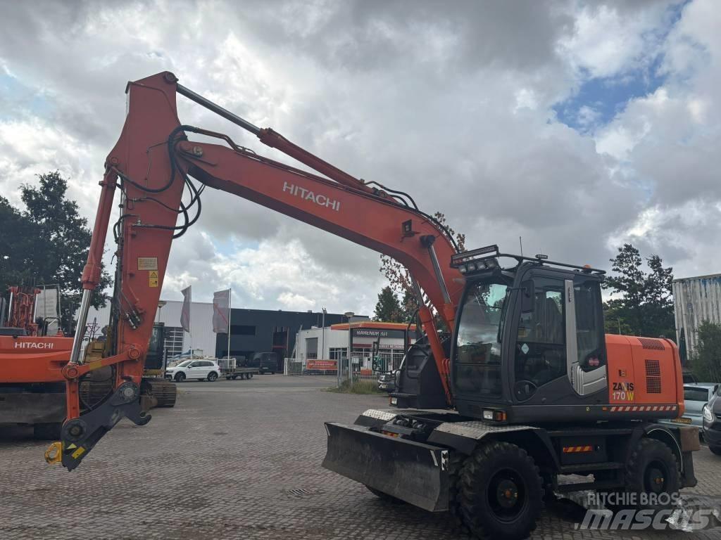 Hitachi ZX 170 W-3 Lastik tekerli ekskavatörler