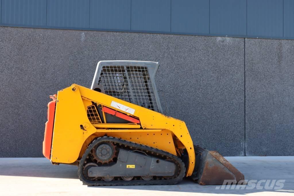Bobcat T 140 Skid steer loderler