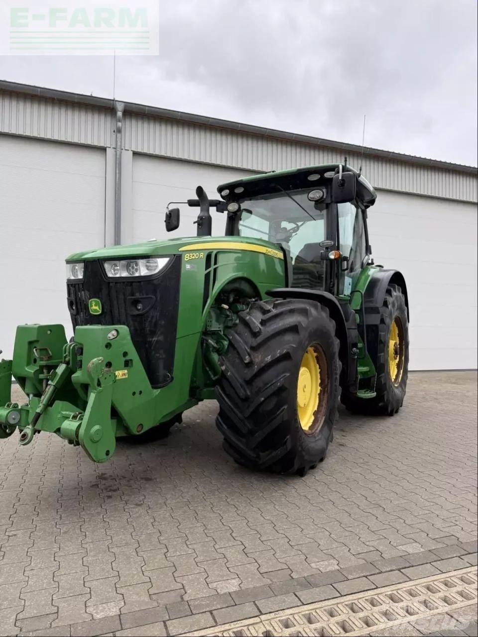 John Deere 8320 r Traktörler