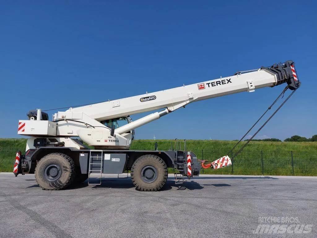 Terex RT90 Arazi Tipi Vinçler (RT)