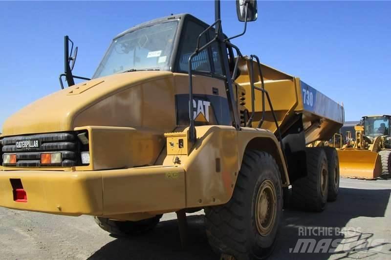 CAT 730 Belden kirma kaya kamyonu