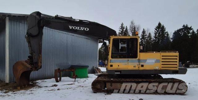 Volvo EC 230B Paletli ekskavatörler