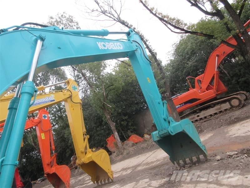 Kobelco SK 210 Paletli ekskavatörler