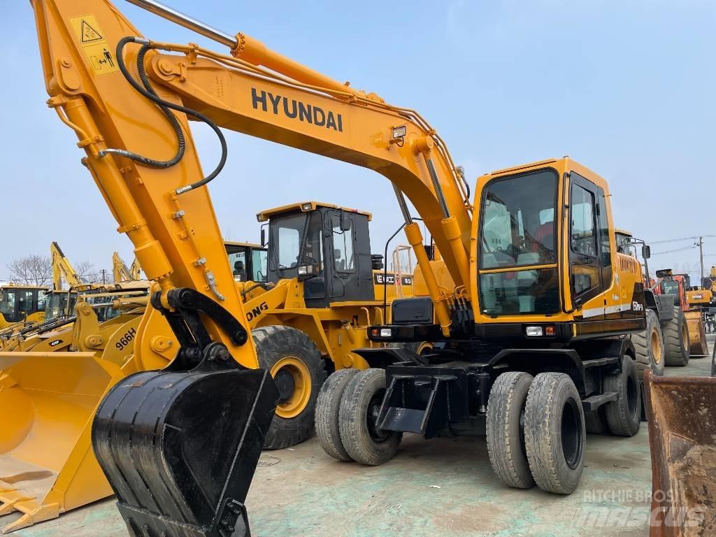 Hyundai R 150 W-9 Paletli ekskavatörler