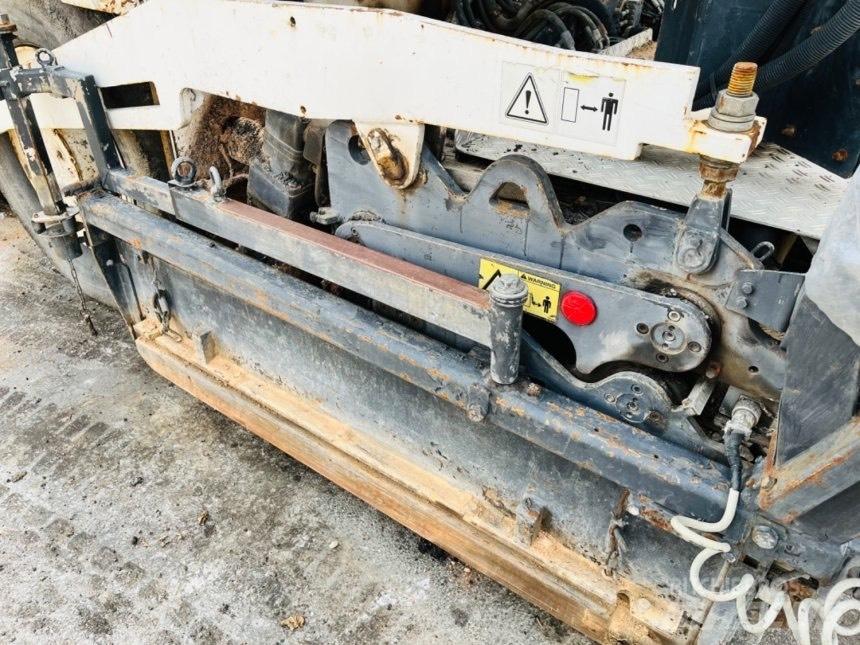 Dynapac F 141-6WD Asfalt sericiler