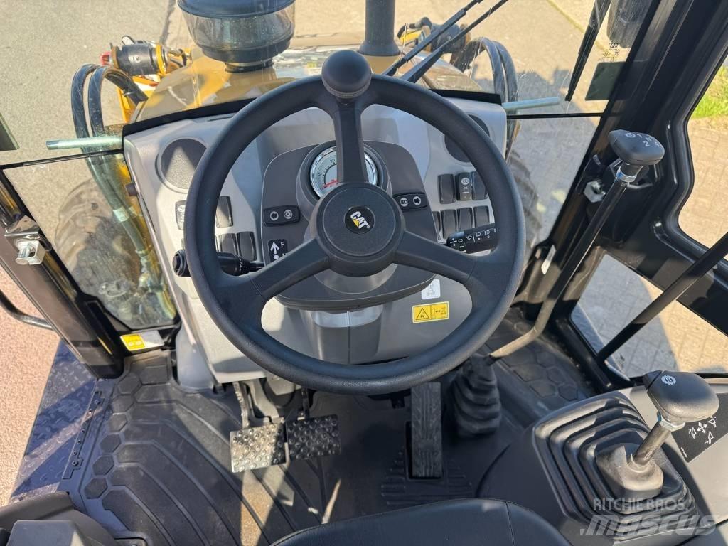 CAT 424 4X4 ( UNUSED ) Kazıcı yükleyiciler - beko loder