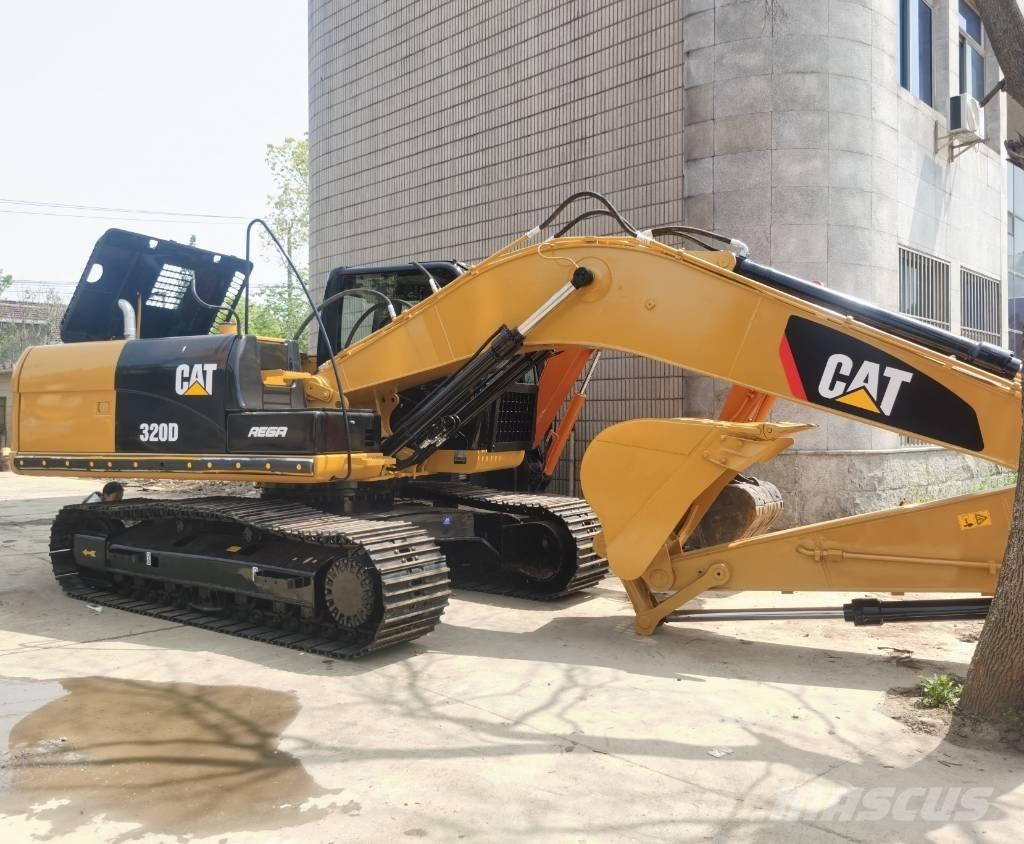 CAT 320 D Paletli ekskavatörler
