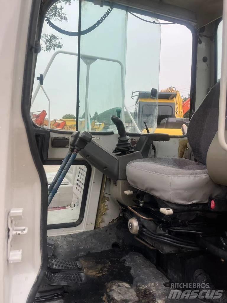 Takeuchi TB180C Paletli ekskavatörler