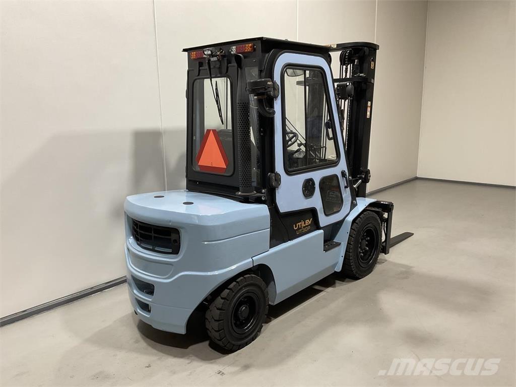 Utilev UT30P Dizel forkliftler