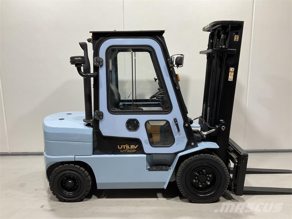 Utilev UT30P Dizel forkliftler