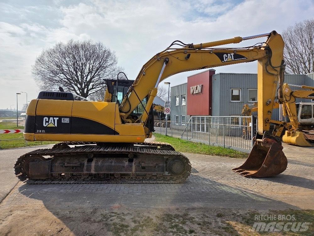 CAT 318CL Paletli ekskavatörler
