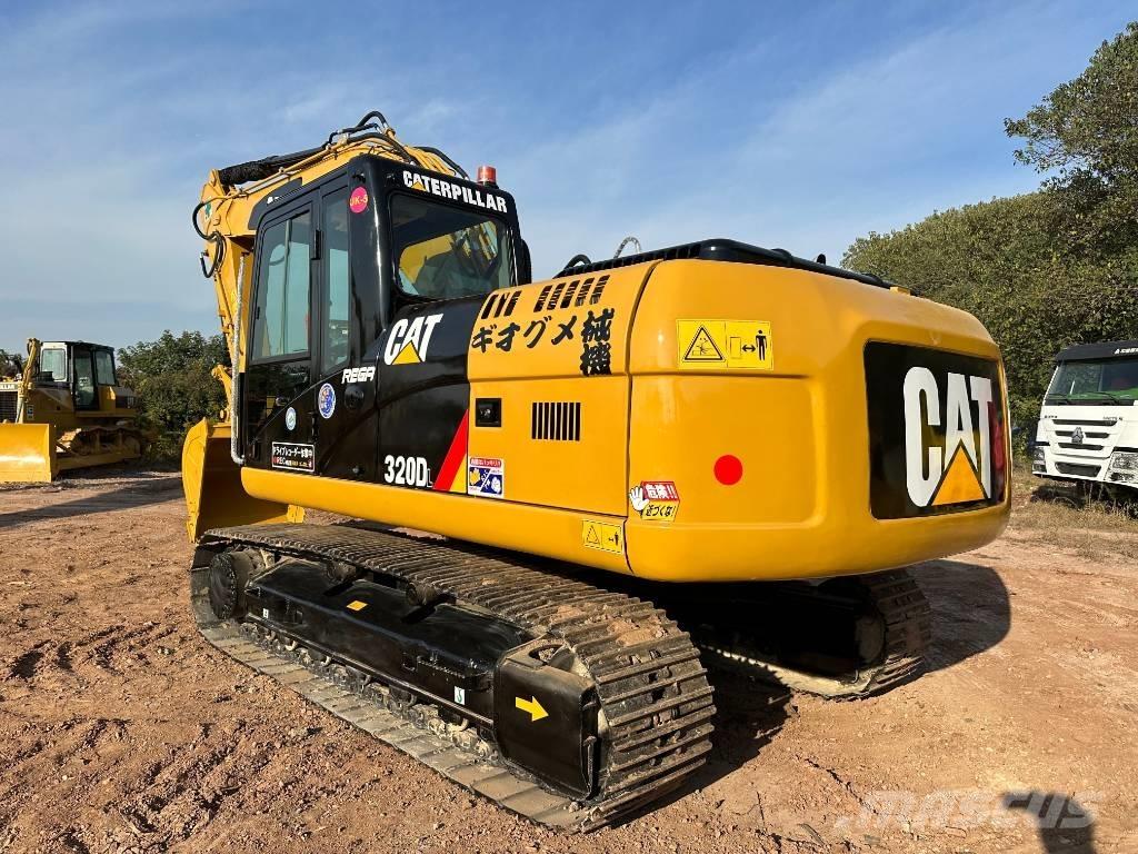 CAT 320 D L Paletli ekskavatörler