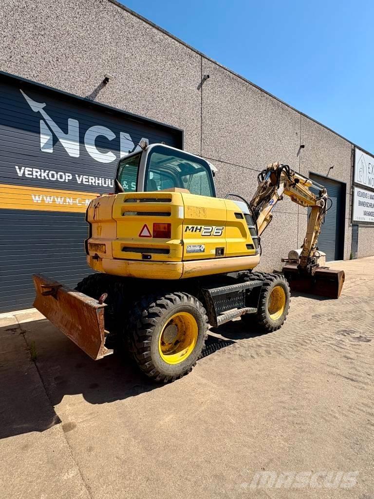 New Holland MH 2.6 Lastik tekerli ekskavatörler