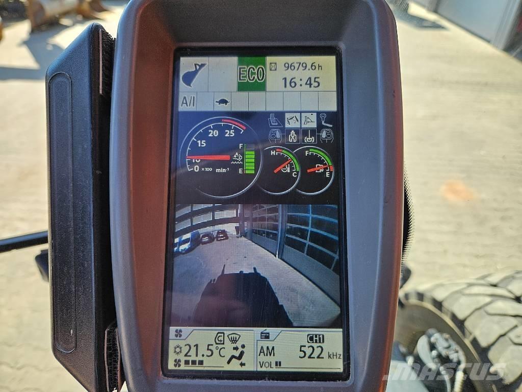 Hitachi ZX170W-6 Lastik tekerli ekskavatörler