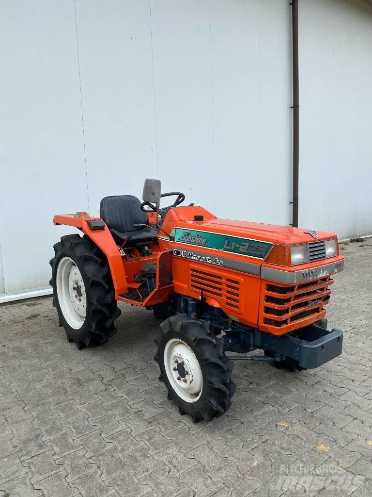 Kubota L1-225 Traktörler