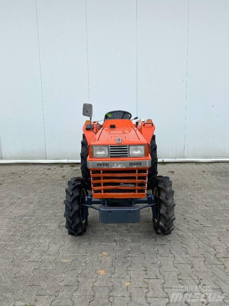 Kubota L1-225 Traktörler