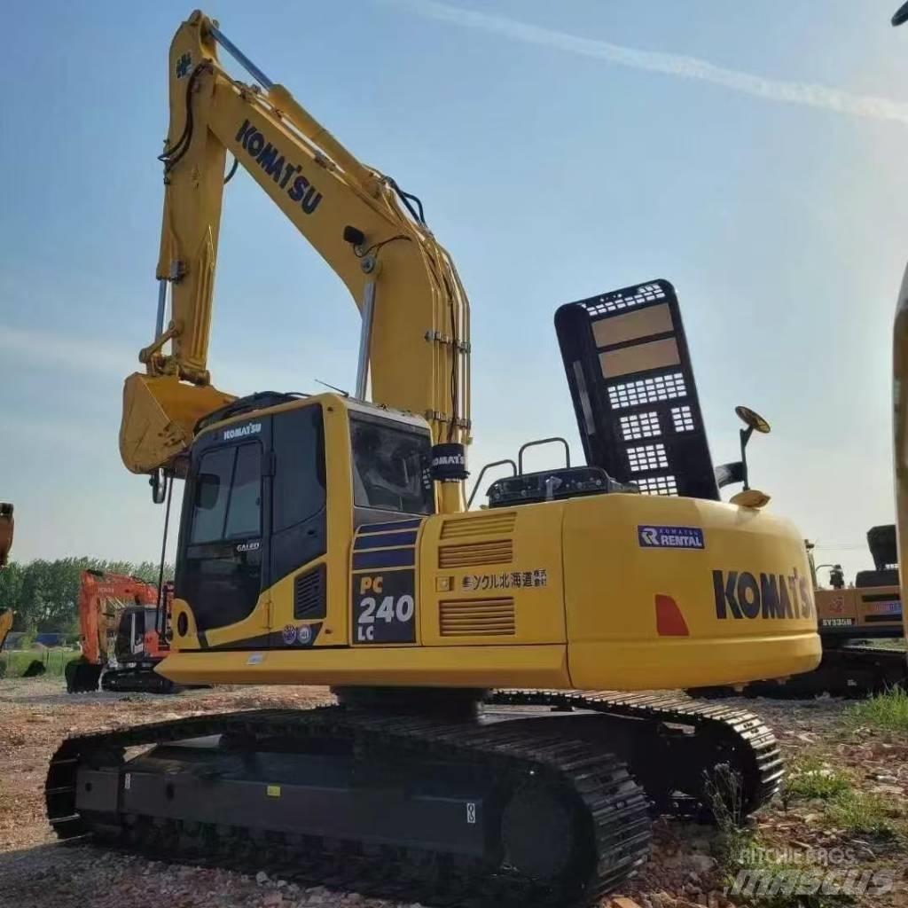 Komatsu 240LC-8 Paletli ekskavatörler