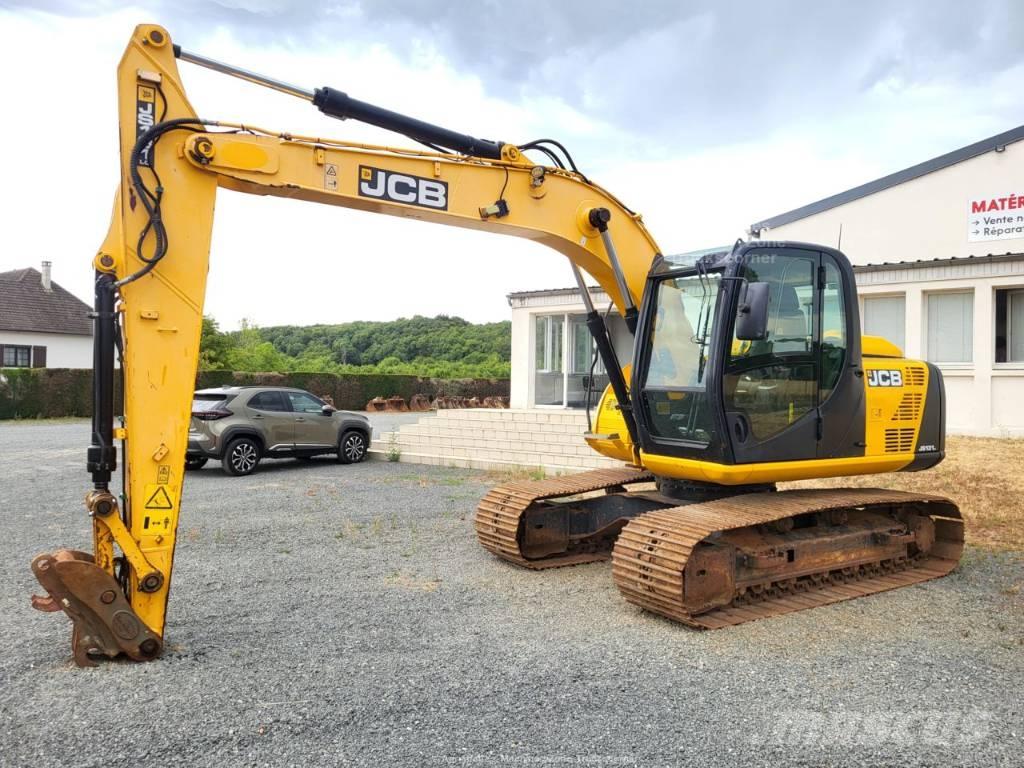 JCB JS 130 LC Paletli ekskavatörler