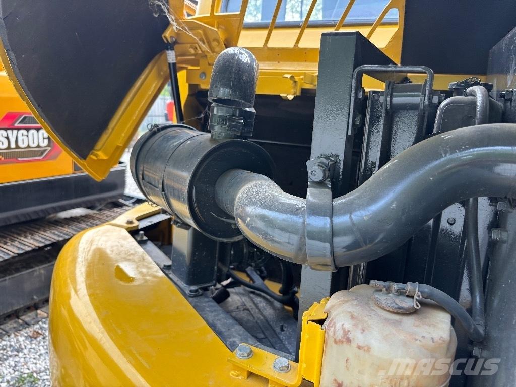 Komatsu PC 70 Paletli ekskavatörler