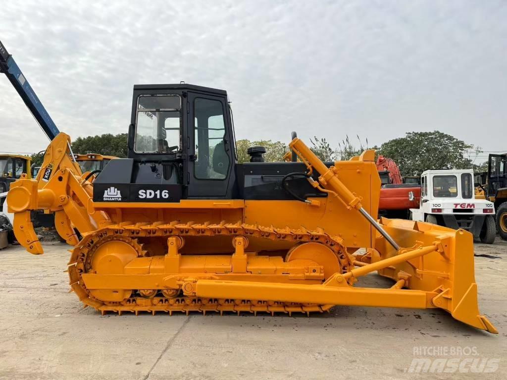 Shantui SD 16 Paletli dozerler
