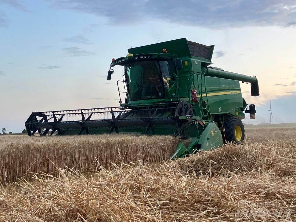 John Deere T 670 i Biçerdöverler