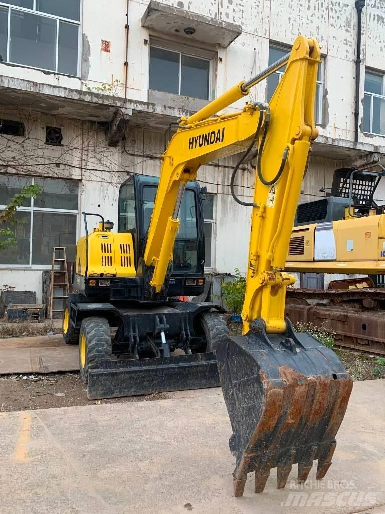 Hyundai Robex 60 W-7 Lastik tekerli ekskavatörler