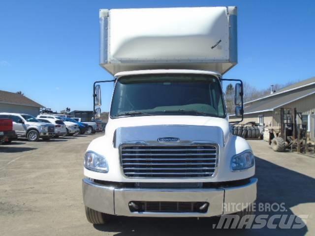 Freightliner M2 106 Kapali kasa treylerler
