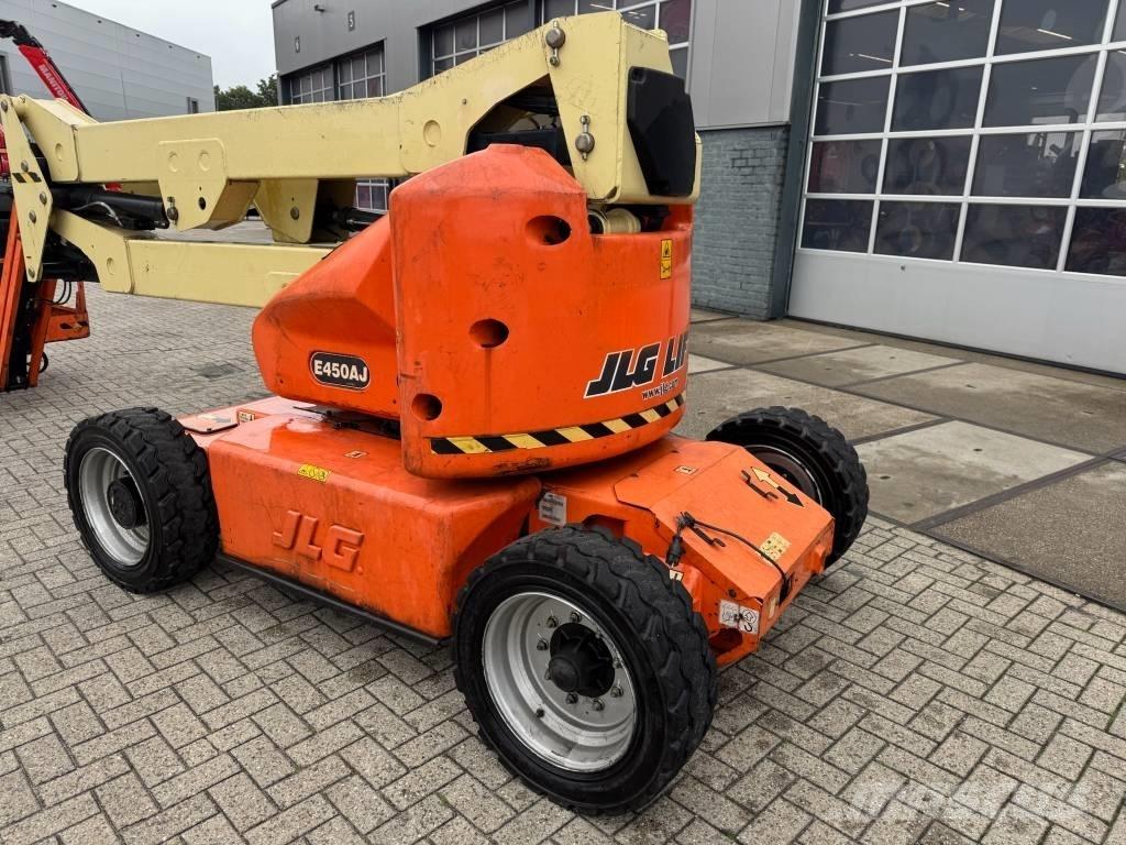 JLG E 450 AJ Körüklü personel platformları