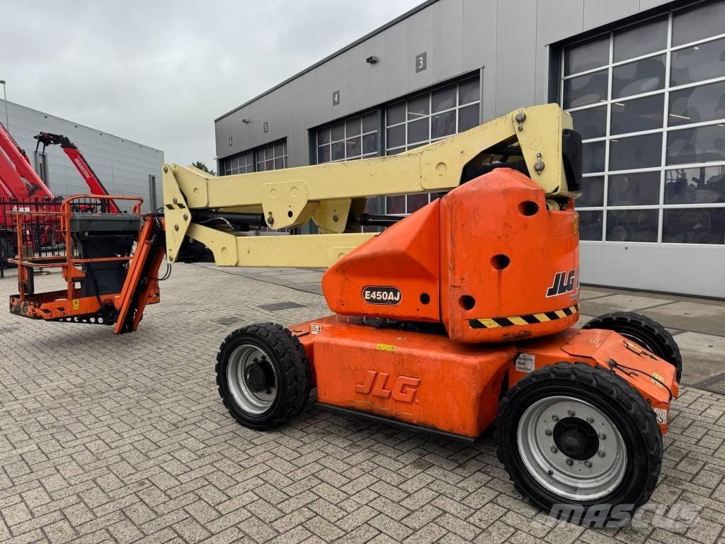 JLG E 450 AJ Körüklü personel platformları