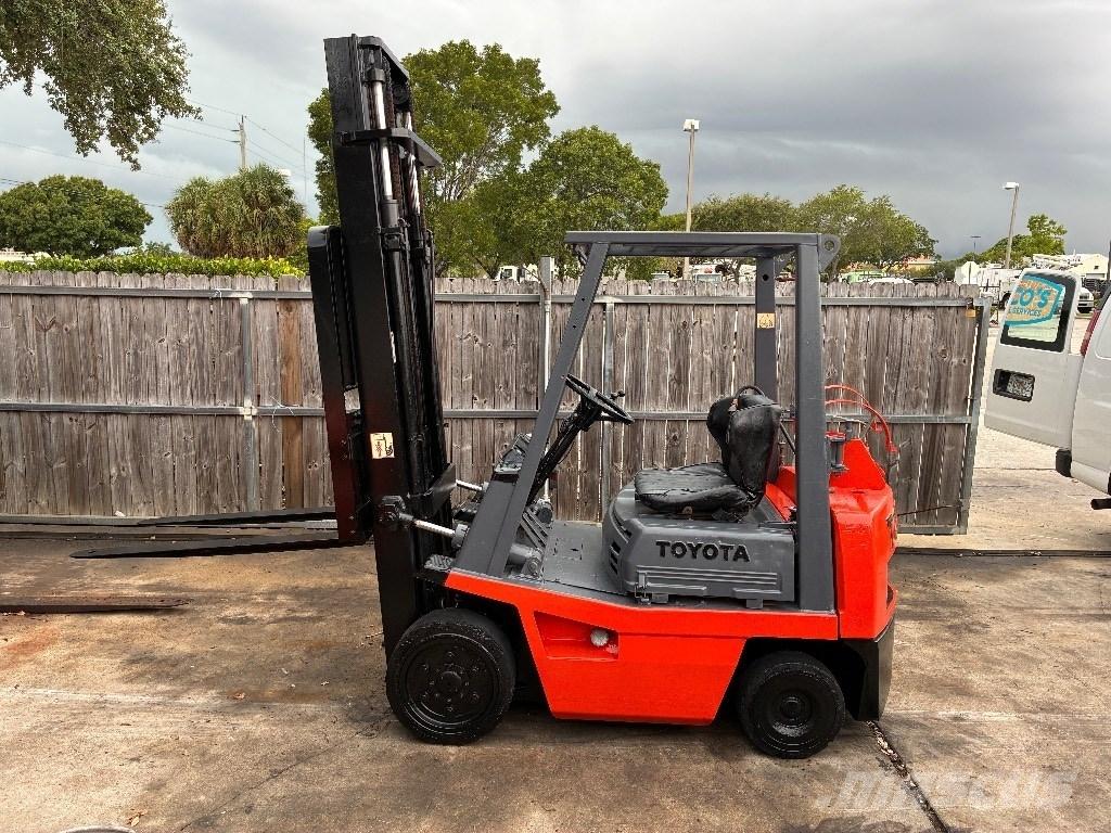 Toyota 42-4 FG 20 Diger