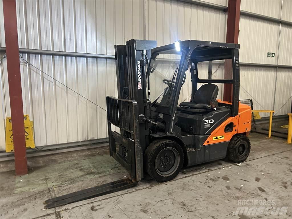 Doosan D30S-5 Dizel forkliftler