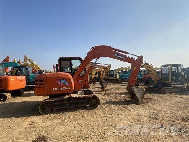 Doosan DH70-7 Paletli ekskavatörler