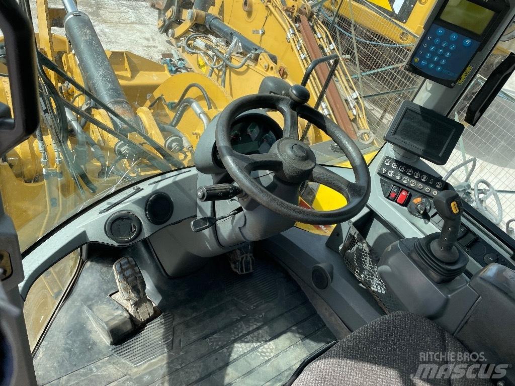 CAT 926M Tekerlekli yükleyiciler