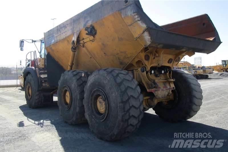 Bell B40E Belden kirma kaya kamyonu