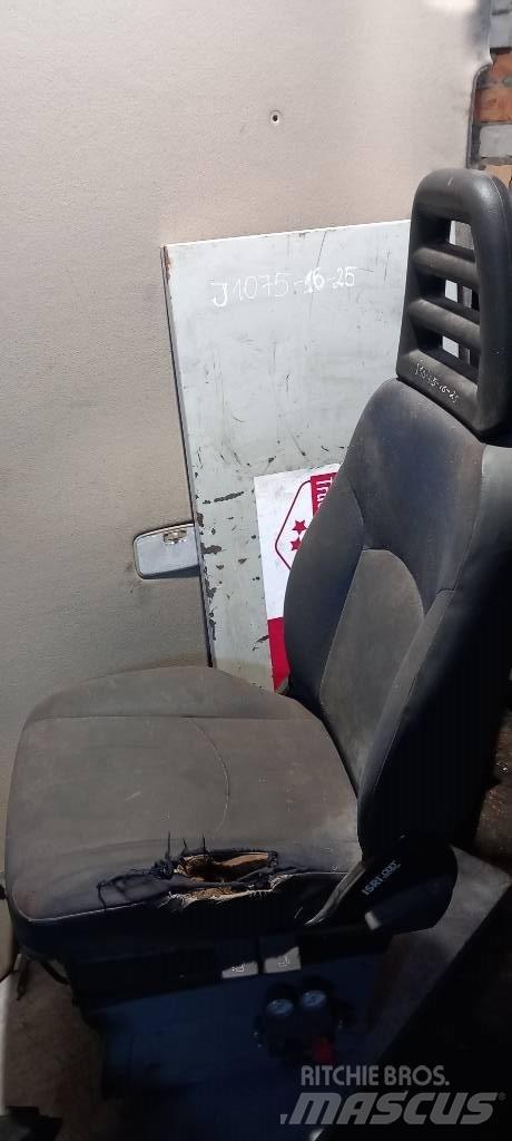 Iveco Daily.     3802247 Kabinler