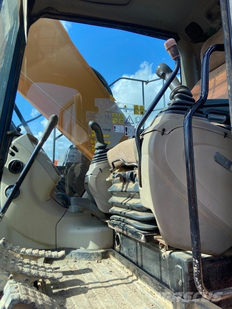 CASE CX 235 C SR Paletli ekskavatörler