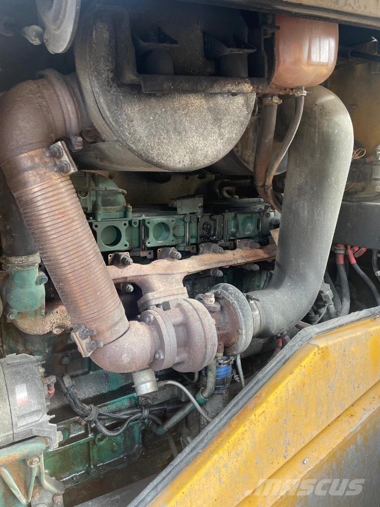 Volvo L 120 E Tekerlekli yükleyiciler