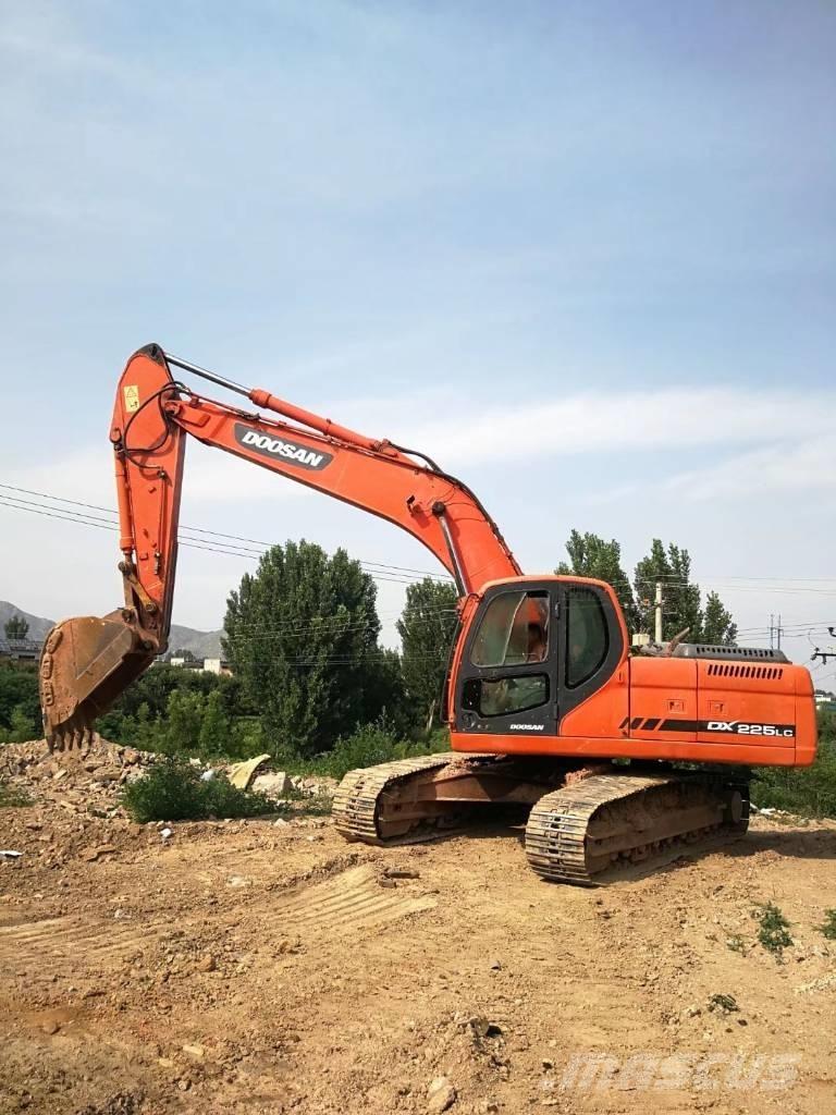Doosan dx225 Paletli ekskavatörler