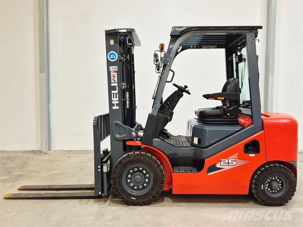Heli CPCD25 XC26H Dizel forkliftler