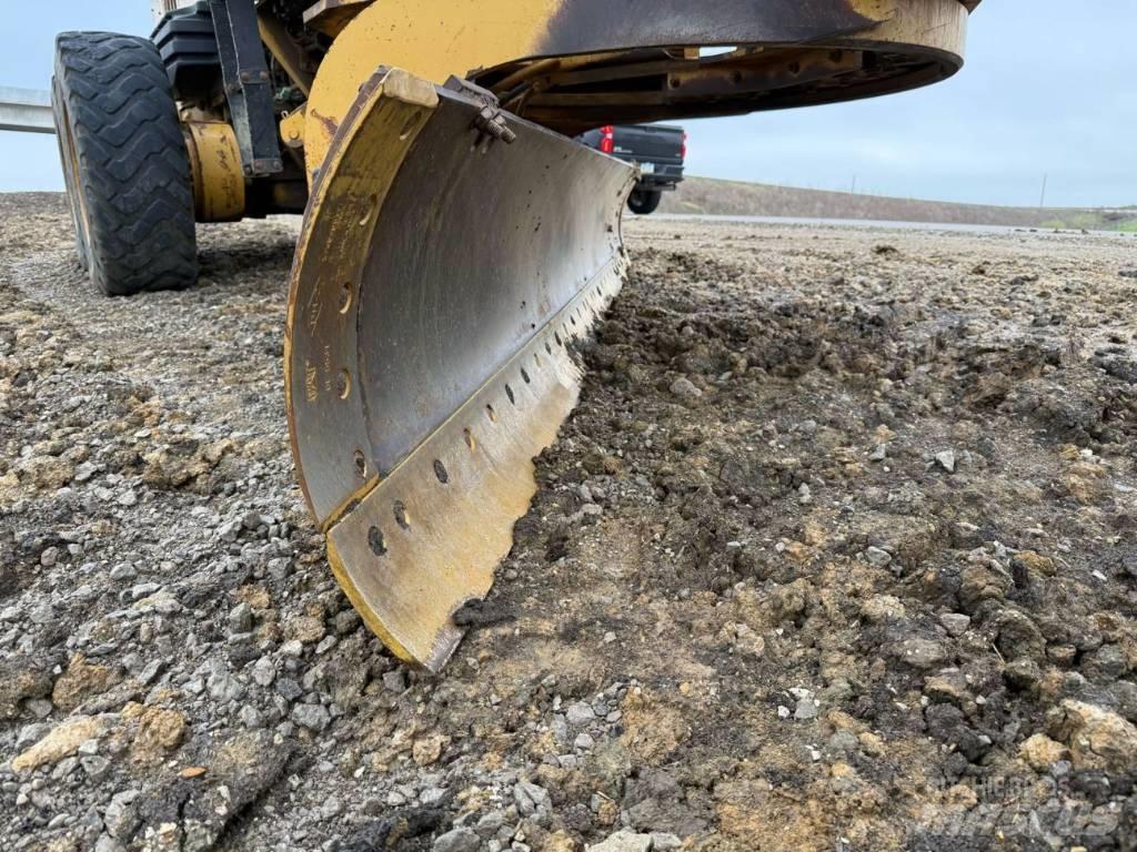 CAT 140H Greyderler