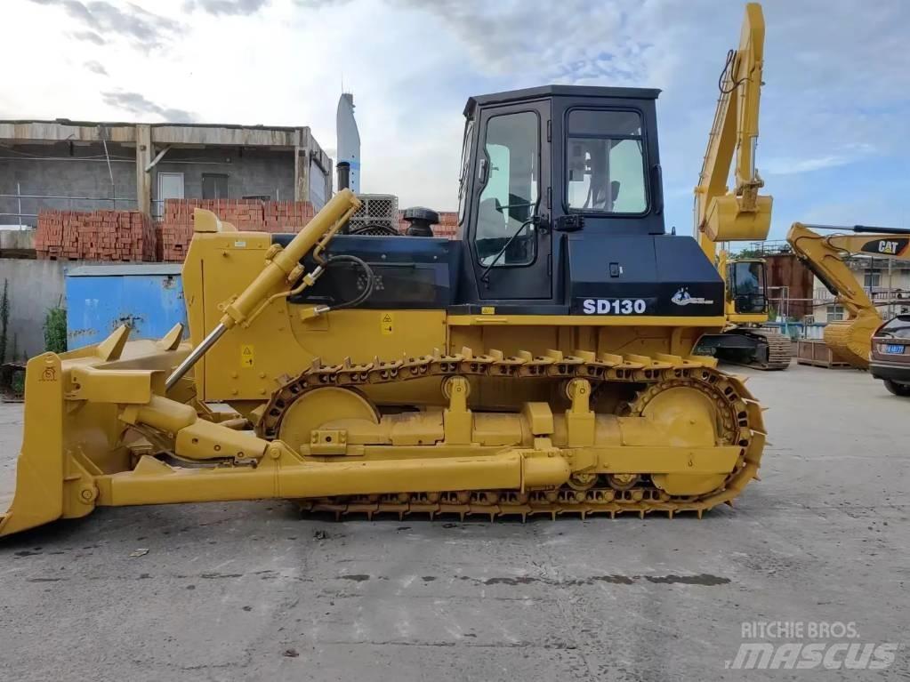 Shantui SD 13 Paletli dozerler